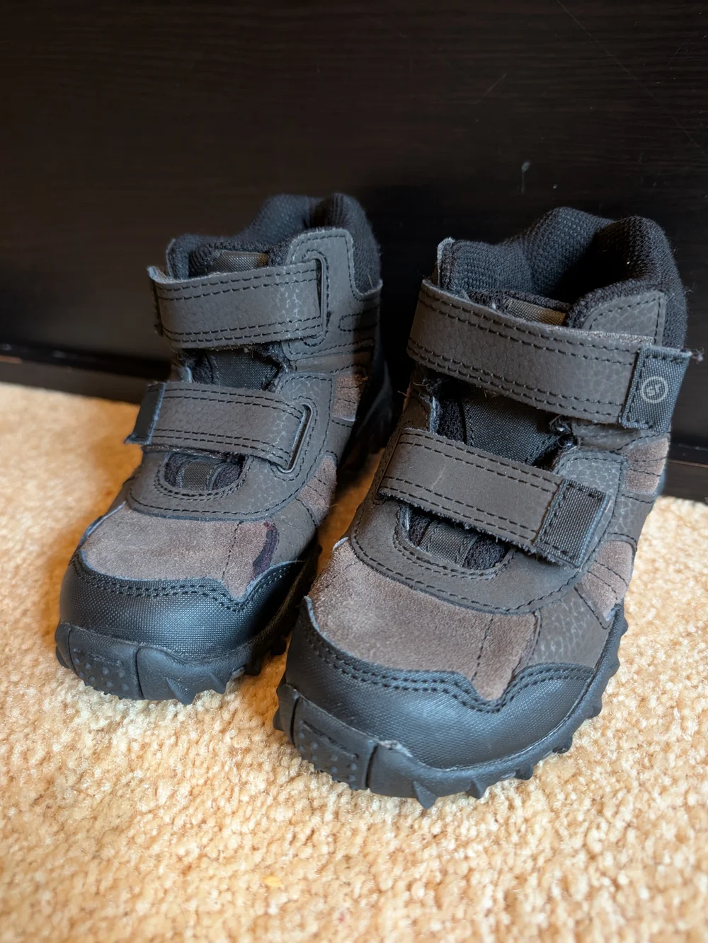 Stride Rite Boys' Rugged Ritchie 2 Velcro Outdoor Boots 11C